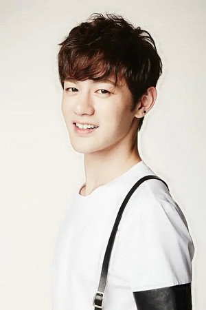 Zhu Yun Long profil kép