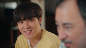 ขอฟังอีกครั้งเพลงรักของเธอ kép