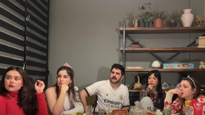 Hasçelikler and the City 1. évad Ep.9 9. epizód