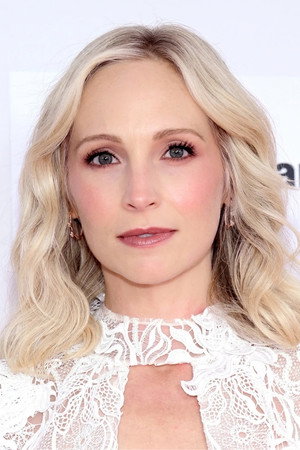 Candice King profil kép