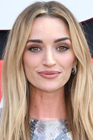 Brianne Howey profil kép