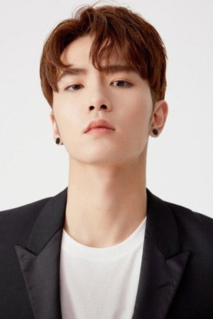 吴希泽 profil kép
