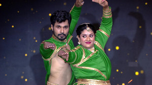 மிஸ்டர் அண்ட் மிசஸ் சின்னத்திரை 5. évad Ep.40 40. epizód