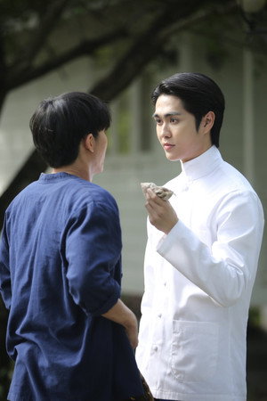 จาฤกรติชา poszter