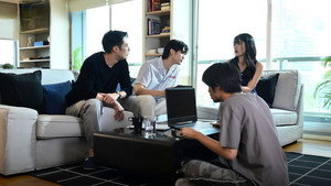 คมเดือน 1. évad Ep.4 4. epizód