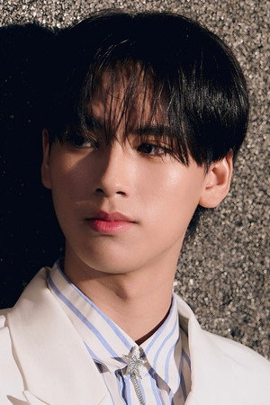 จิรชาติ บุษปวนิช profil kép