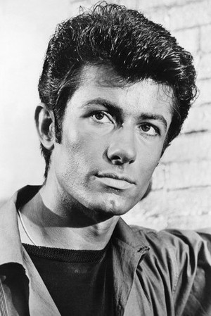 George Chakiris profil kép