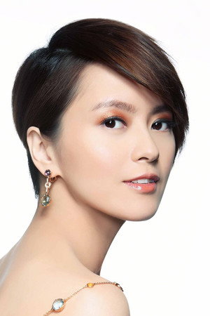 梁詠琪 profil kép