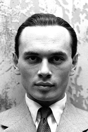 Yul Brynner profil kép