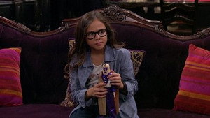 The Haunted Hathaways 2. évad Ep.14 14. epizód