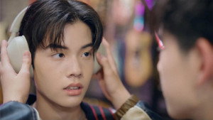 เพื่อนสนิทระวังคิดไม่ซื่อ kép