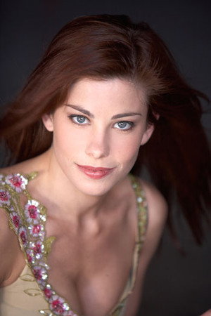 Brooke Satchwell profil kép