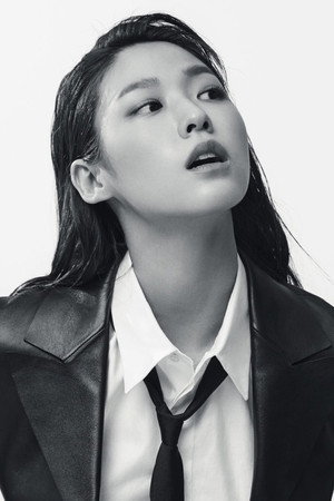 김설현 profil kép