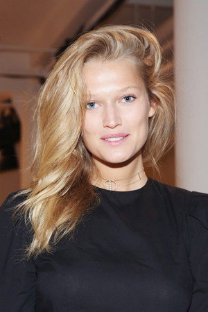 Toni Garrn profil kép