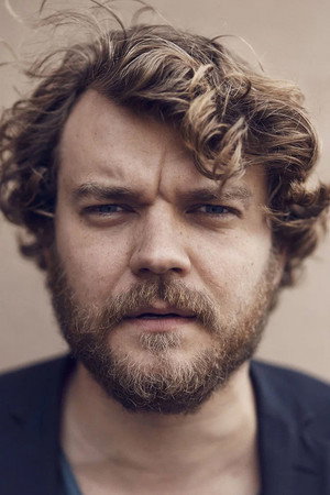 Pilou Asbæk profil kép