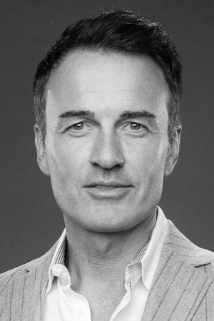 Julian McMahon profil kép