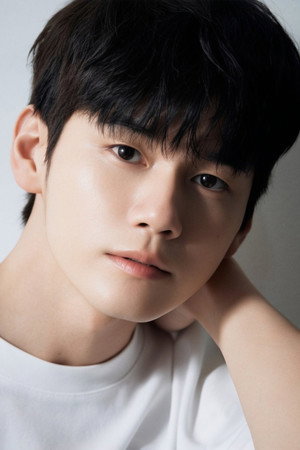옹성우 profil kép
