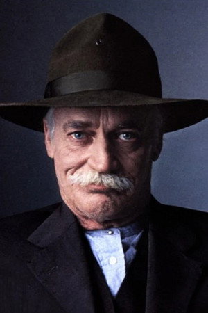 Richard Farnsworth profil kép