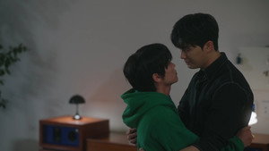 체크 남방을 입은 사내 kép