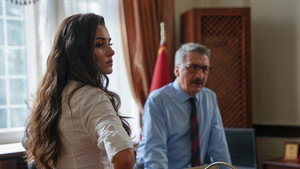 Bambaşka Biri 1. évad Ep.3 3. epizód