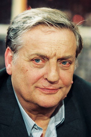 Bruno Cremer profil kép
