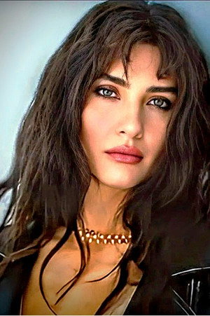 Tuba Büyüküstün profil kép