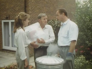 Ever Decreasing Circles 4. évad Ep.1 1. epizód