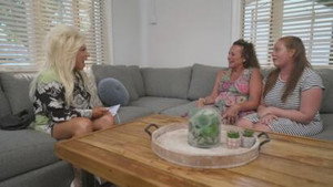 Theresa Caputo: Raising Spirits 1. évad Ep.22 22. epizód