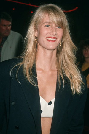 Laura Dern profil kép