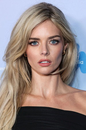 Samara Weaving profil kép