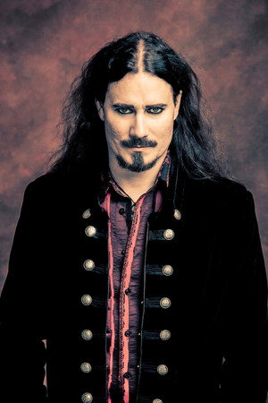 Tuomas Holopainen profil kép