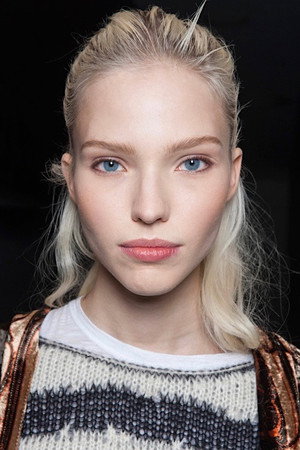 Sasha Luss profil kép