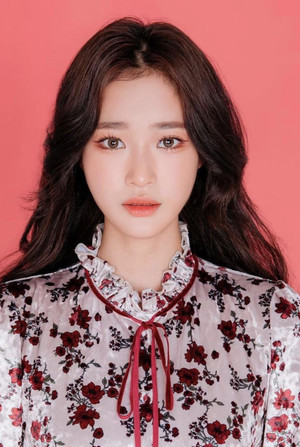 송채윤 profil kép