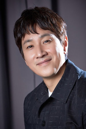 이선균 profil kép