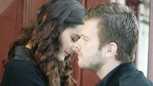 Menekşe ile Halil 1. évad Ep.13 13. epizód