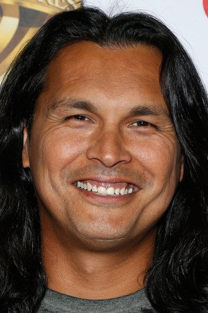 Adam Beach profil kép