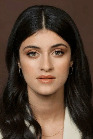 Anya Chalotra profil kép