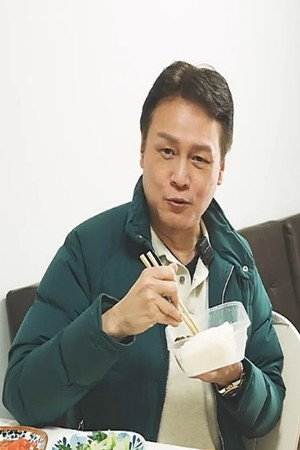 杨仲恩 profil kép
