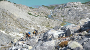 A halott ember átka: Az elveszett spanyol arany kép