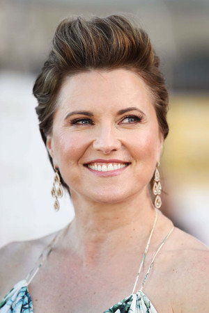 Lucy Lawless profil kép