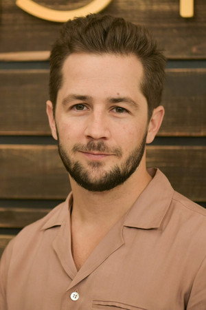 Michael Angarano profil kép
