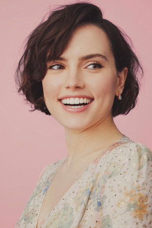 Daisy Ridley profil kép