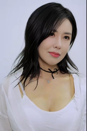 苡茉 profil kép