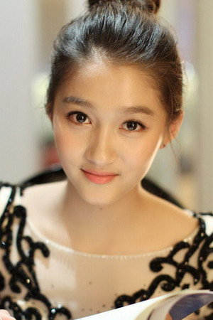 关晓彤 profil kép