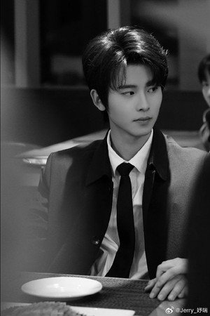 一航 profil kép