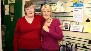 Mary Queen of Charity Shops 1. évad Ep.2 2. epizód