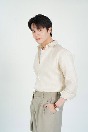 ทำนายทายทัพ poszter