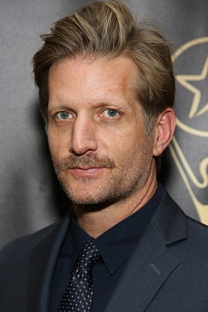 Paul Sparks profil kép