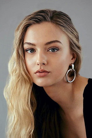 Lilly Krug profil kép