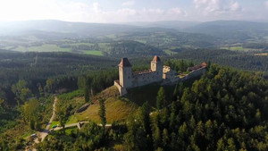 Krajinou příběhů českých hradů známých i neznámých kép
